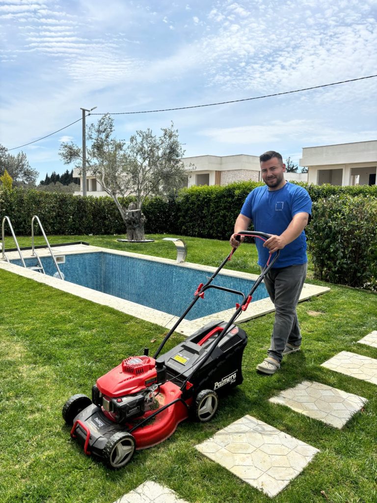 gömeç odun kesim ağaç işleri bahçe düzenlemesi bahçıvan nakliye rulo çim çapa budama13