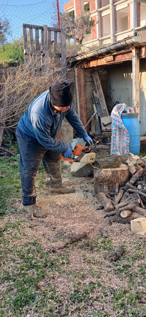 gömeç odun kesim ağaç işleri bahçe düzenlemesi bahçıvan nakliye rulo çim çapa budama2